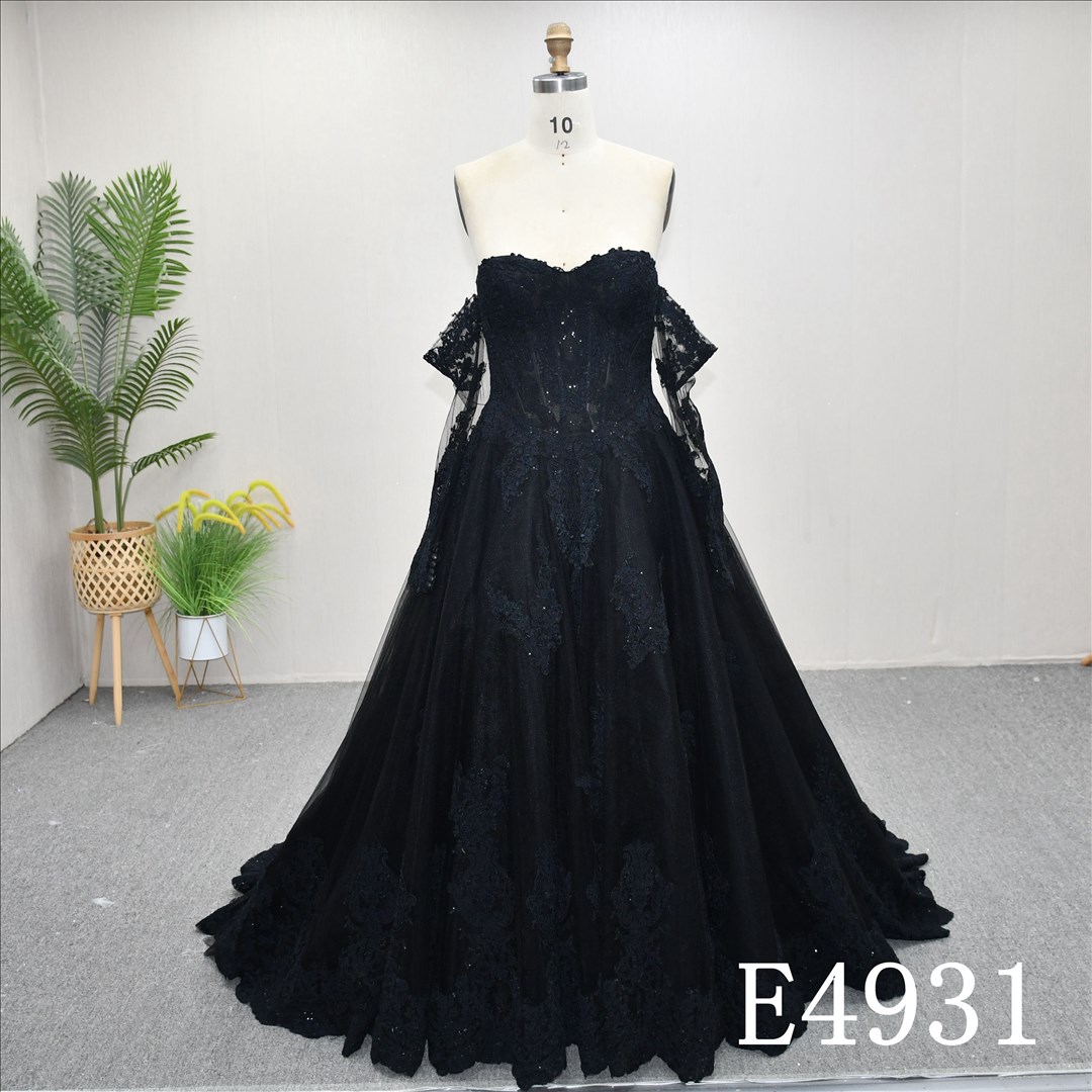 Guangzhou Dress Factory Black Off Shoulder Sweetheart  Dress Lace Appliques Beaded Tulle Evening Gown