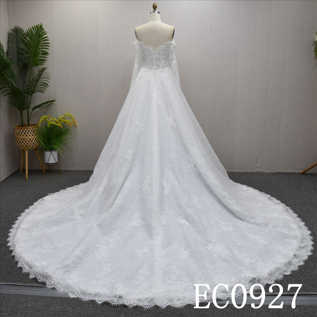 Guangzhou Bridal Gown Factory Off The Shoulder Sweetheart Lace Tulle Ball Gown Wedding Dress Long Sheer Sleeve Cathedral Train Bridal Gown