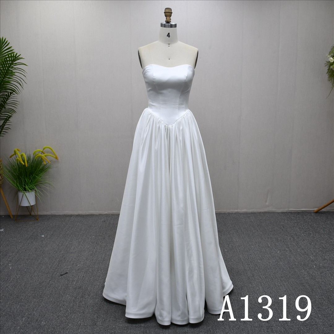 Guangzhou Bridal Gown Factory Strapless Sweetheart Satin A Line Wedding Dress Sweep Train Corset Lace Up Back Bridal Gown