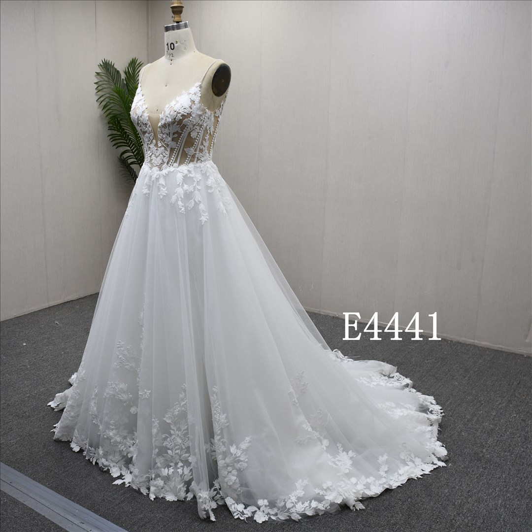 Guangzhou Bridal Gown Factory Spaghetti Strap Deep V Sheer Corset Lace A Line Wedding Dress Sweep Train 3D Floral Appliques Bridal Gown