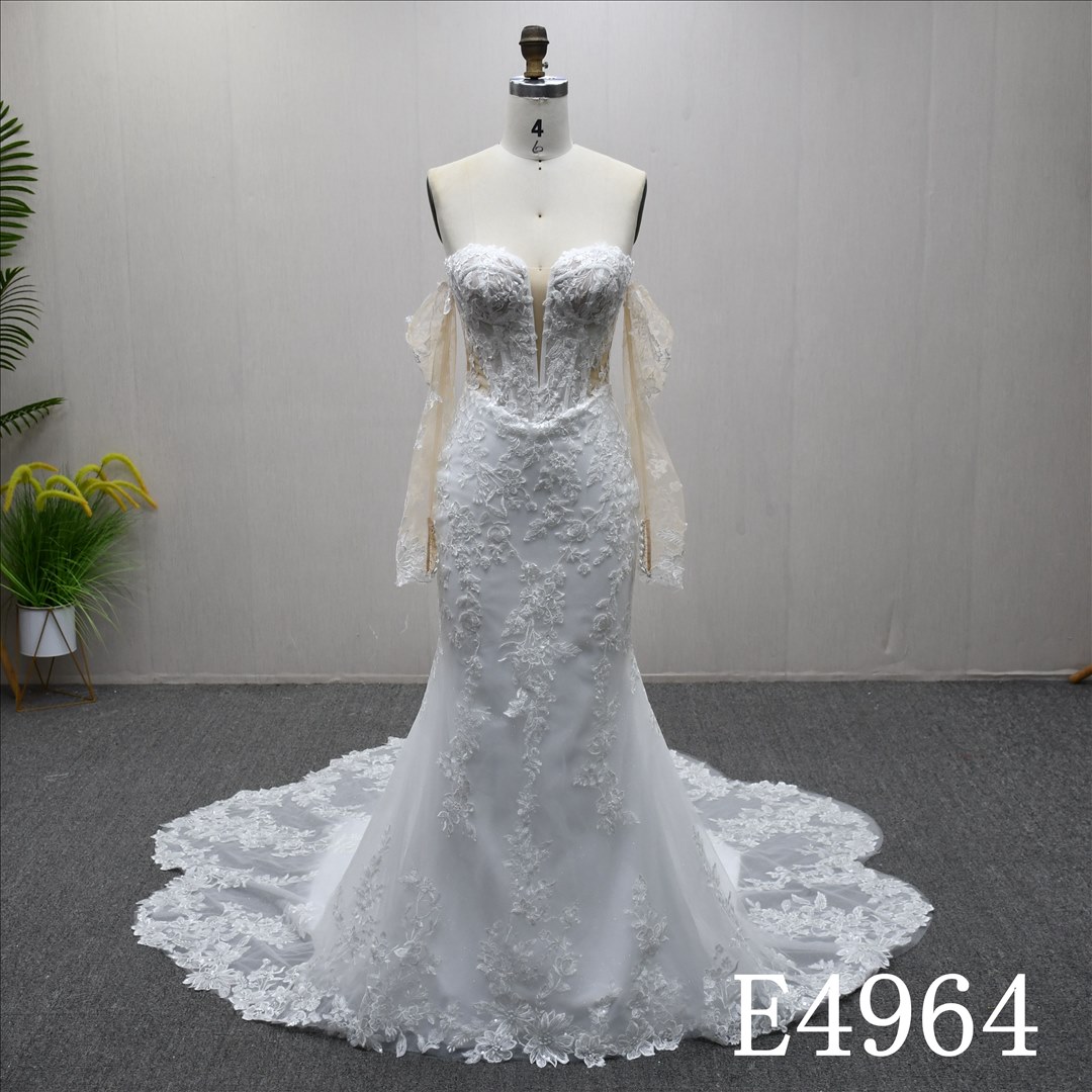 Guangzhou Bridal Gown Factory Off The Shoulder Strapless Mermaid Wedding Dress Full Lace Appliques Chapel Train Button Back Bridal Gown