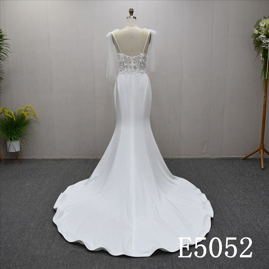 Guangzhou Bridal Gown Factory Sweetheart Spaghetti Strap Mermaid Wedding Dress 3D Floral Lace Satin Bridal Gown Tulle Bow Strap Chapel Train