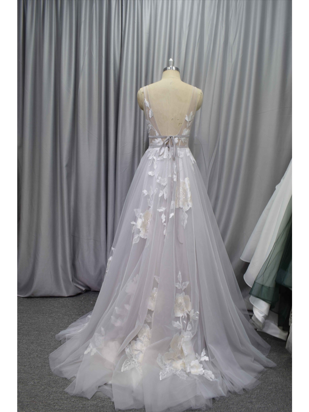 New design V neckline low back sexy boho wedding dress