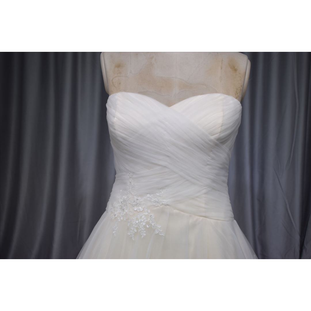 Champagne color gorgeous bridal gown sweetheart Neckline with nice lace and bright beading