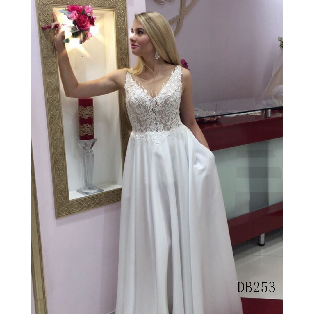 Thin satin fabric brdal gown with a split on side hot sell bridal dress