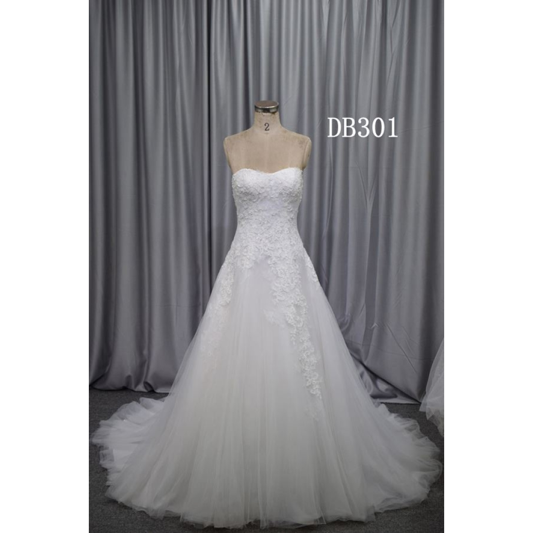 Elegant A line Lace with beading new design wedding dress