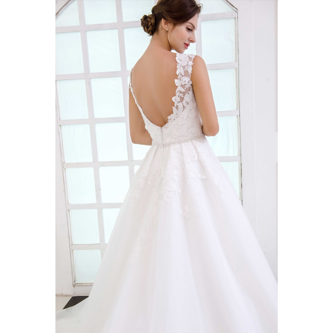 Backless new design bridal gown with cap sleeves customized dress