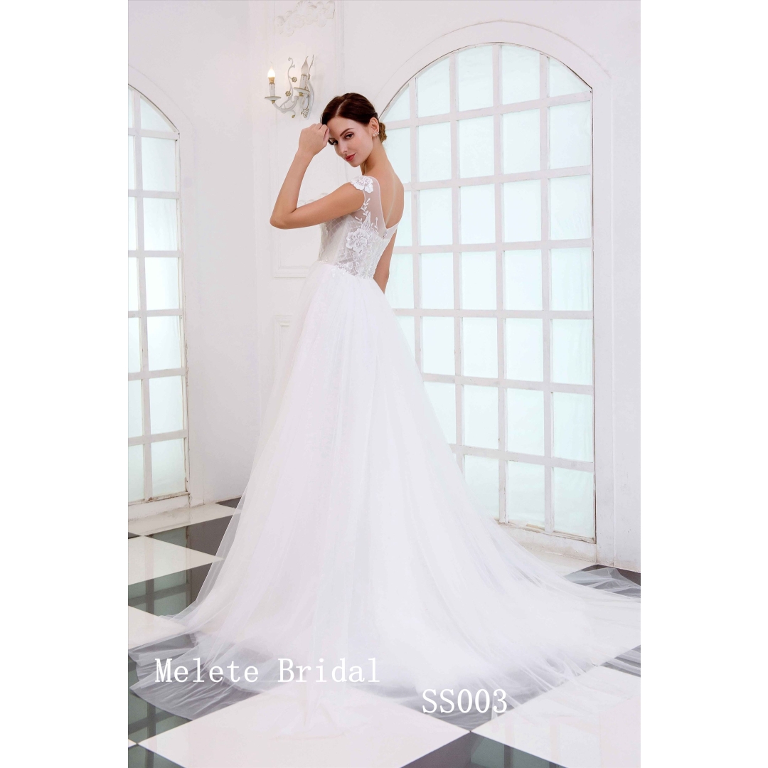 Cap sleeves light design bridal gown beach garden style wedding dress