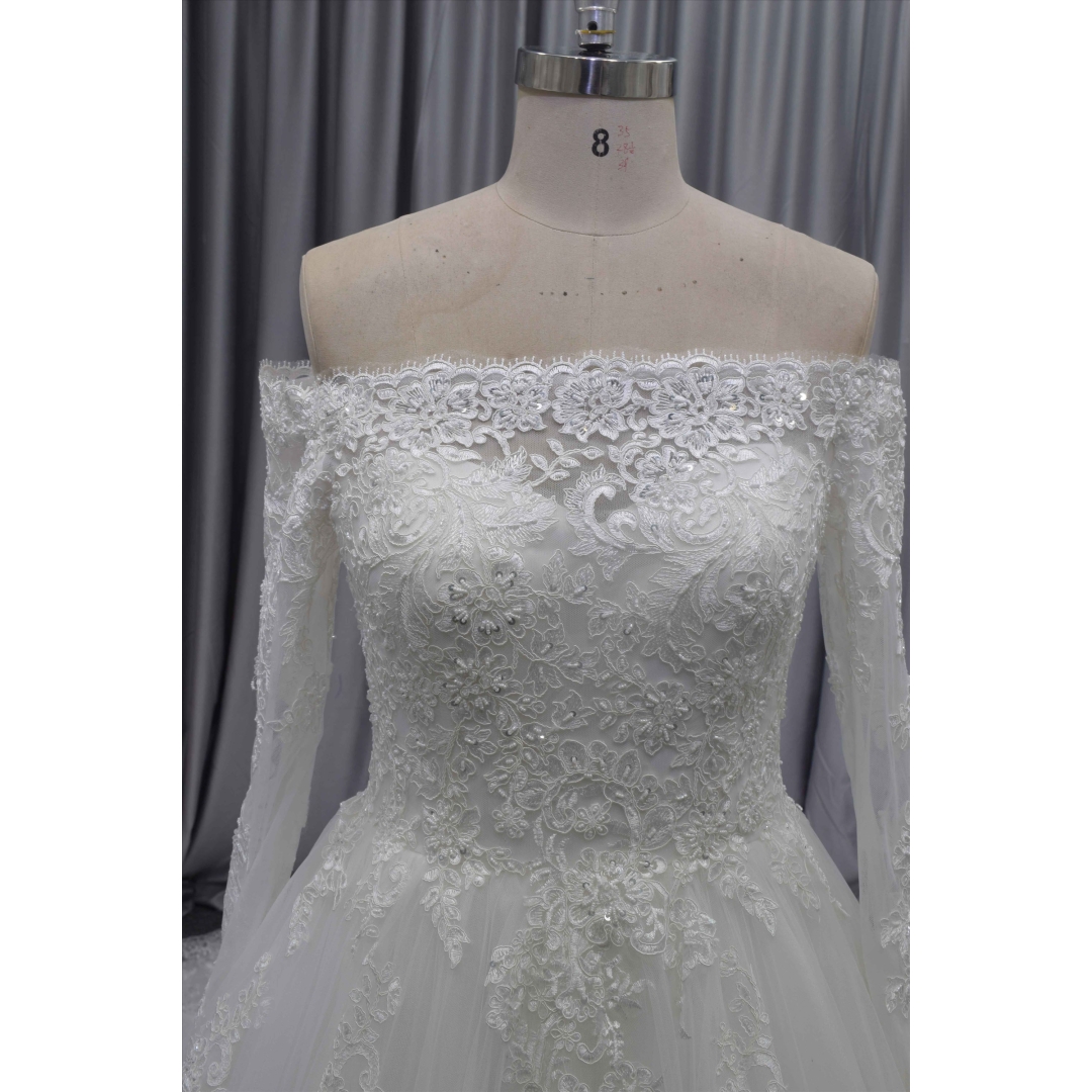 Long sleeves princess style lace wedding dress