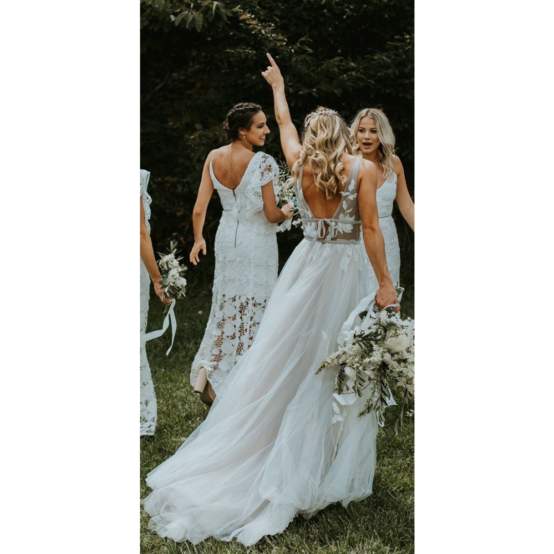 New design V neckline low back sexy boho wedding dress