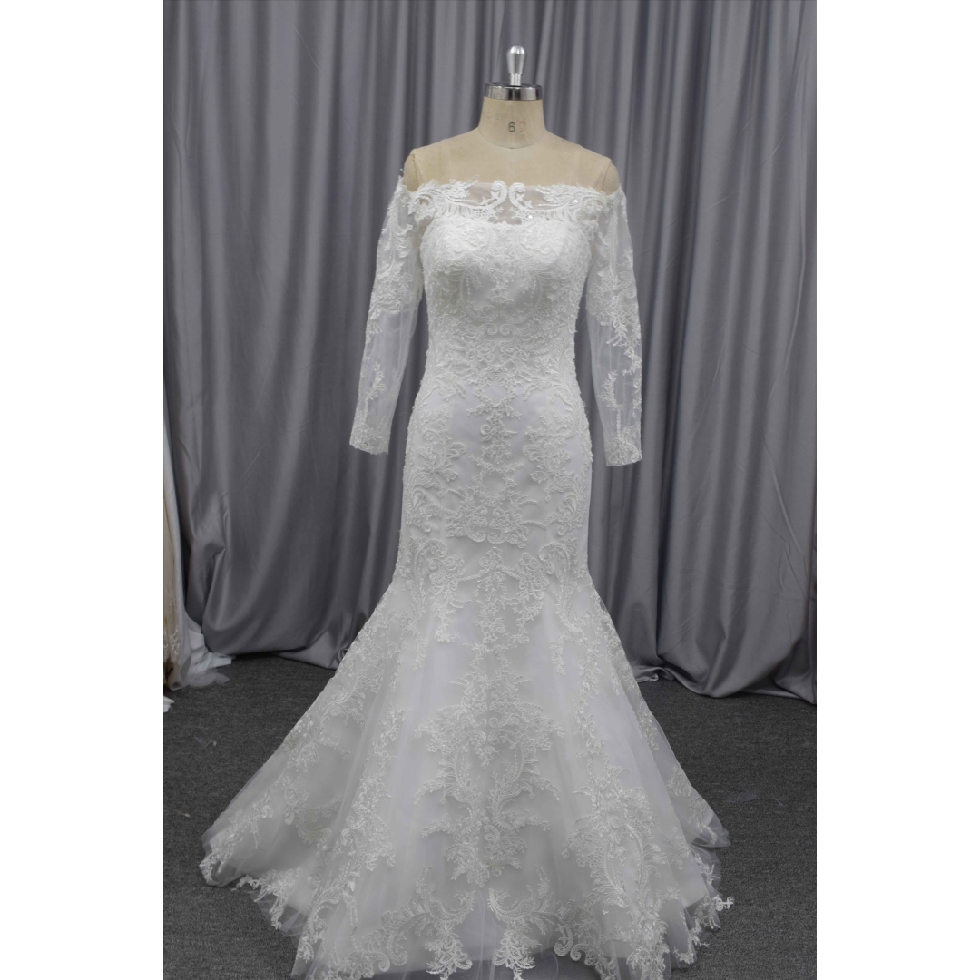 Fashion Design long sleeves straight neckline wholesale price wedding dress