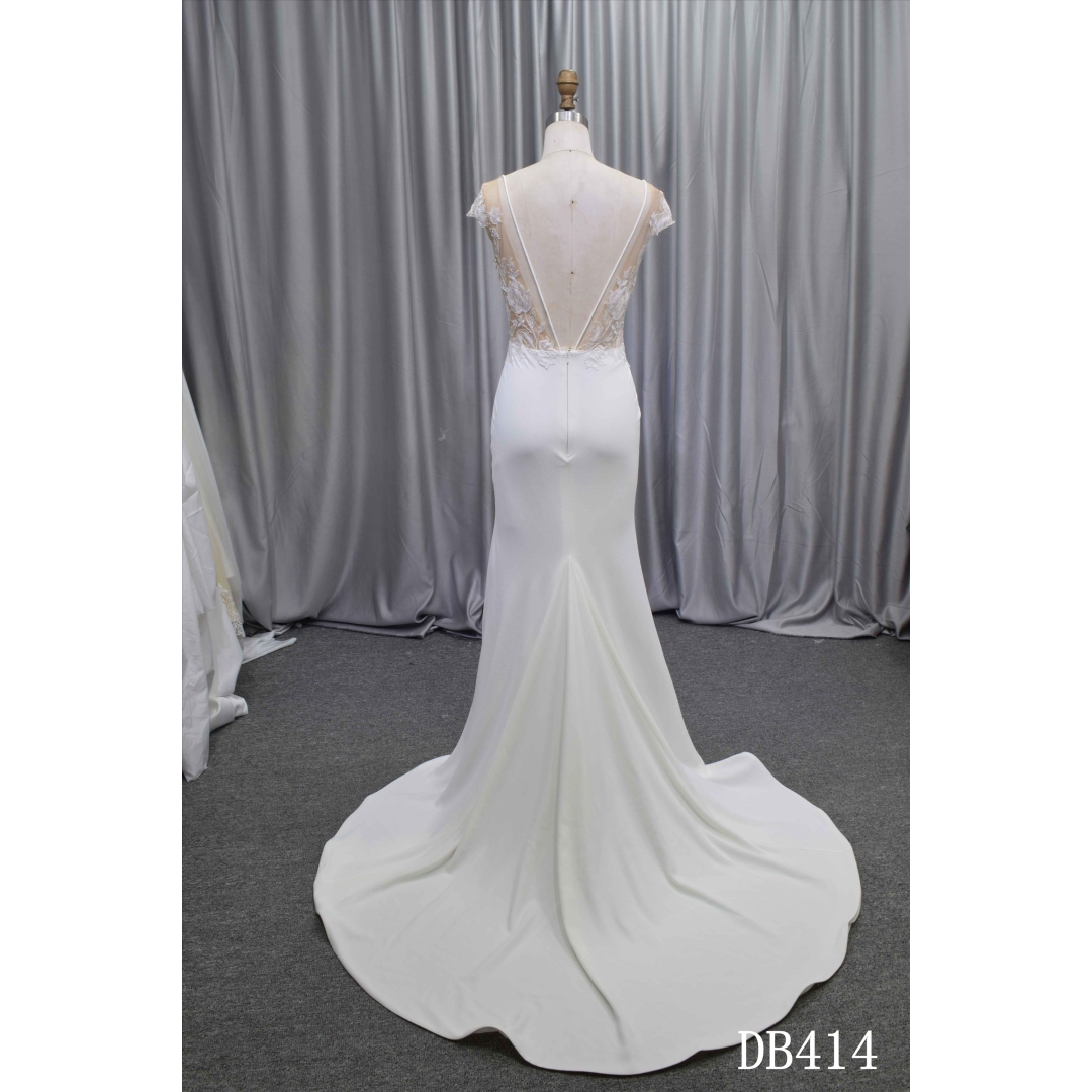 New design crepe fabric wholesale price wedding dress