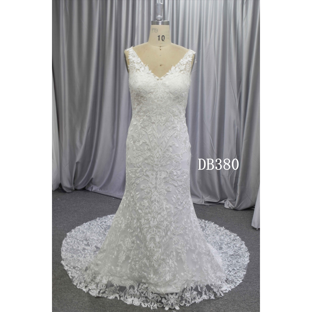 V neckline mermaid brilliant lace wedding dress