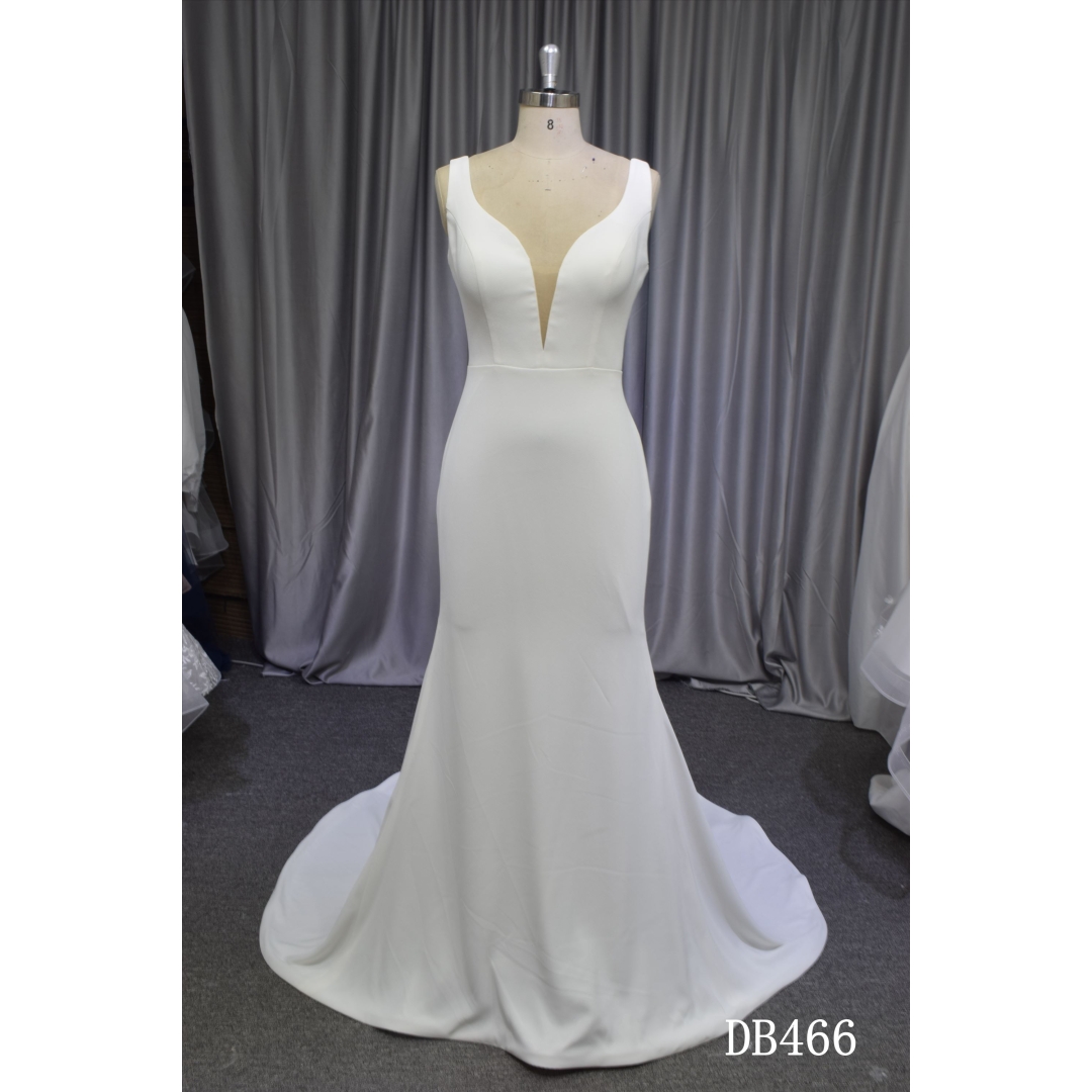 Elegant mermaid bridal dress crepe fabric with low back