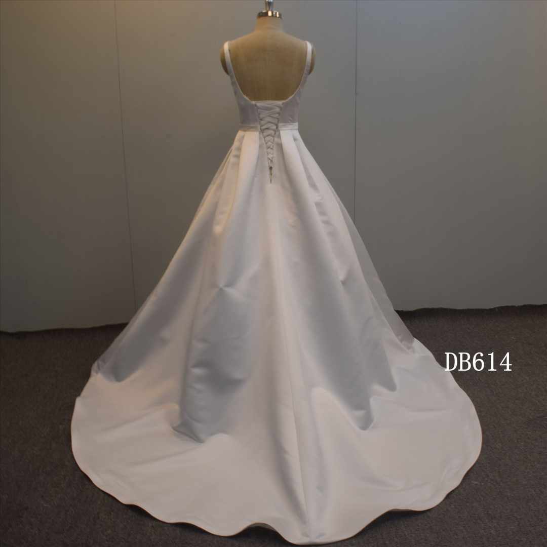 Boat Neckline Lace Up Back Satin Bridal Gown Hot Sell Wedding Dress