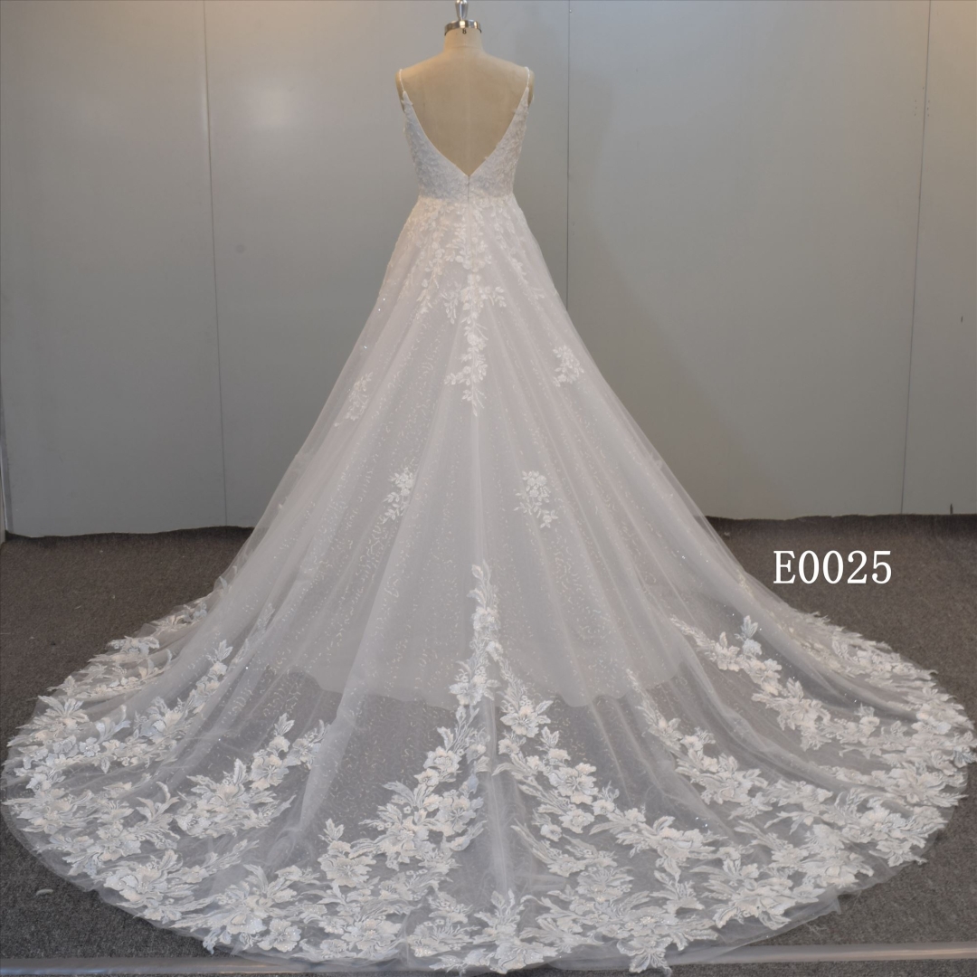 Gorgeous Bridal Dress A ling Wedding Dress Lace with Beading Long Train Wedding Dress