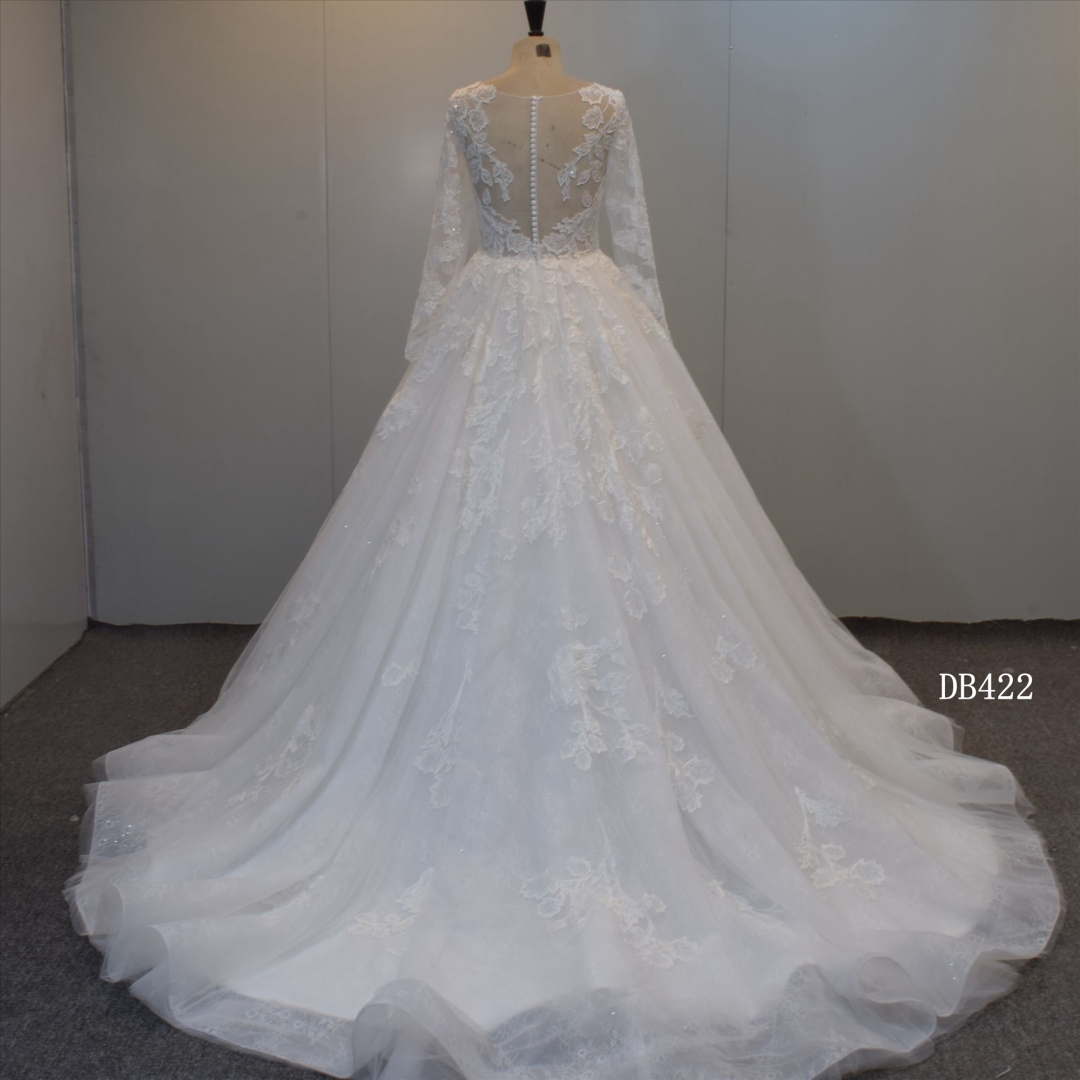 Soft Tulle Long Sleeves Ball Gown Bridal Dress Chapel train Wedding Gowns