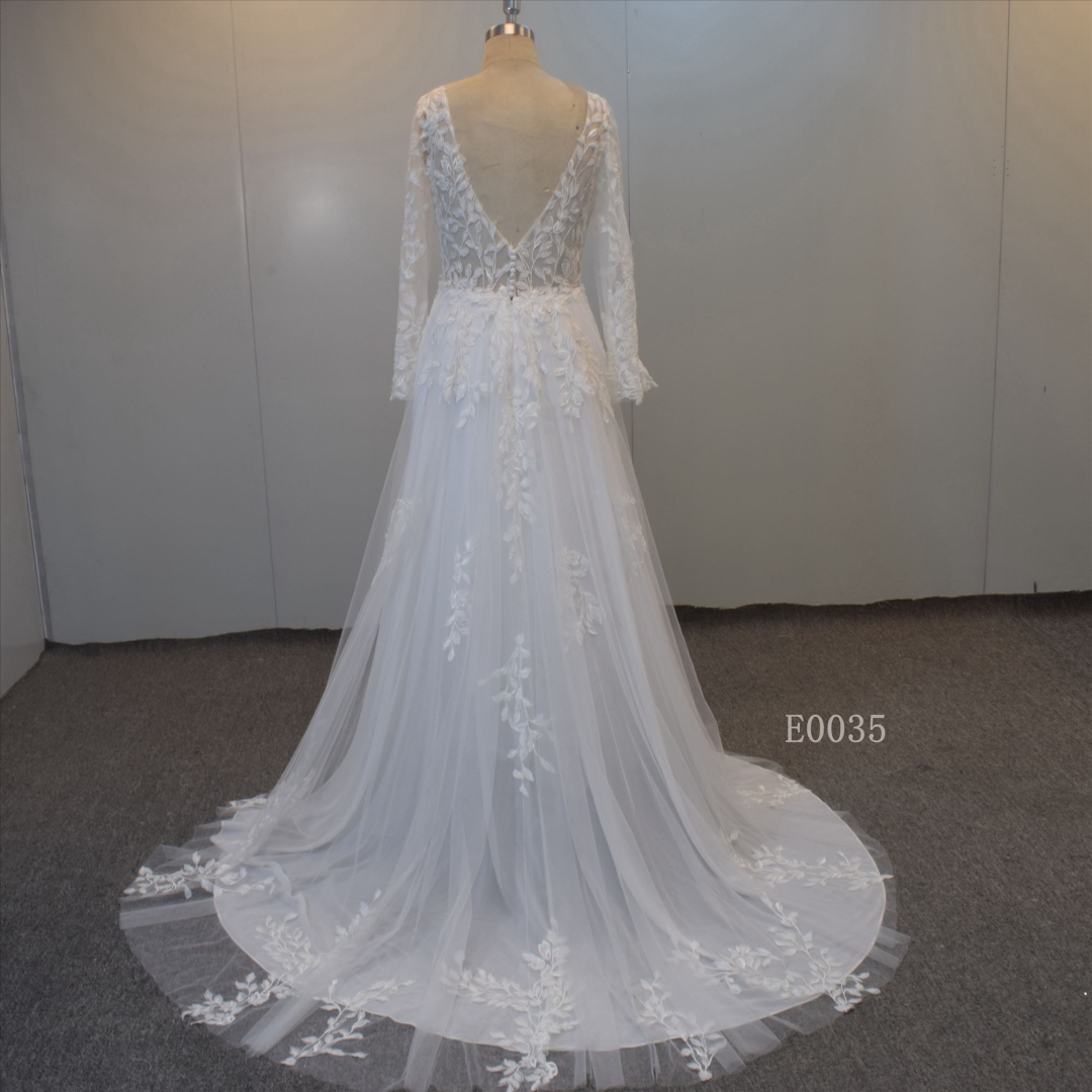 A Line Long Sleeves V Neckline Wedding Gown Applique Bridal Gown
