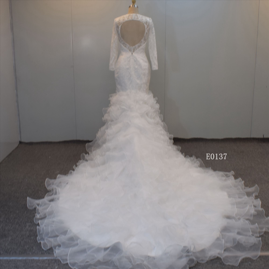 Fluffy Train  Mermaid style wholesale wedding dress with nice lace