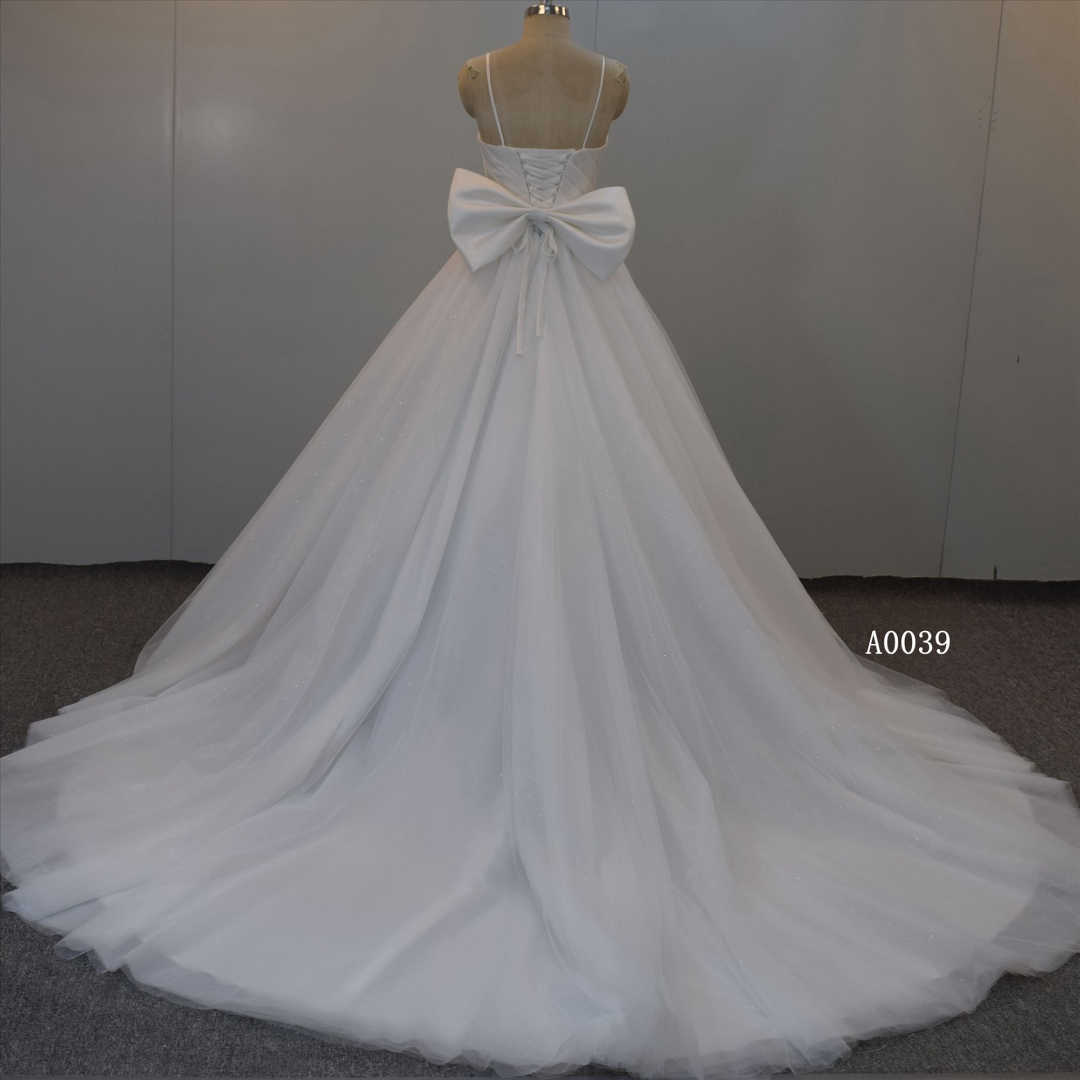 2021 Custom Sleeveless Ball Gown Bridal Dress For Women