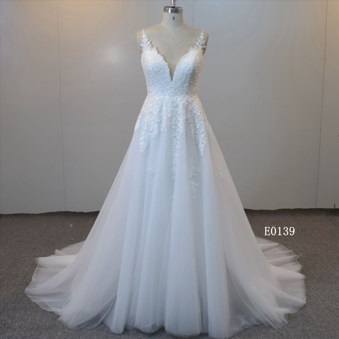 Tulle Ball Gown Wedding Dress With Beading Sash SLeeveless  Bridal dress