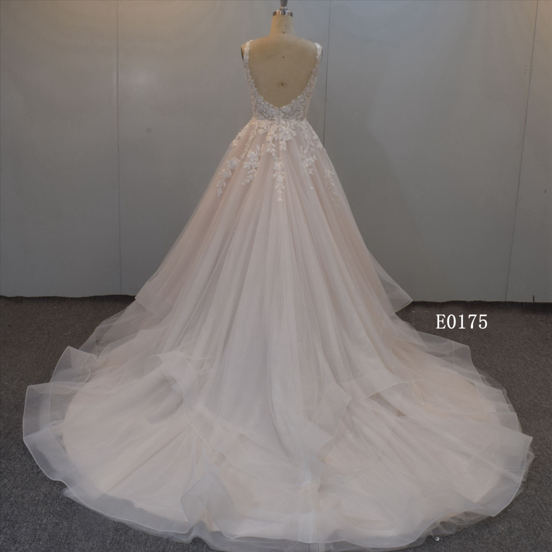 Applique Bridal Gown A-Line Bridal Dress In China, 2022