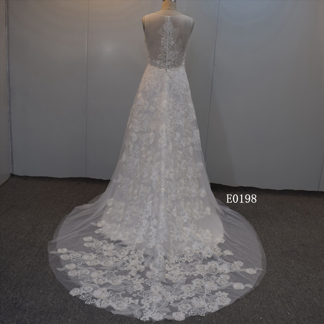 Square Neckline Wedding Gown A-Line And Sleeveless Bridal Dress From China
