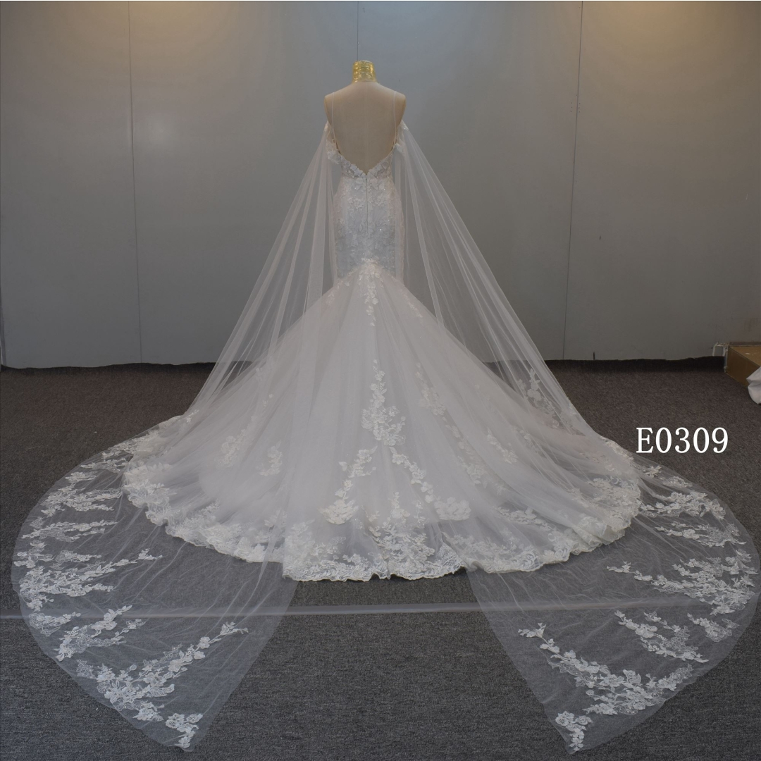 2022 Decent Sweetheart No Sleeveless Bridal Dress With Train Wedding Dress