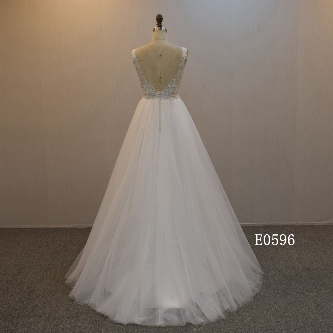 Women Wedding A Line Wedding Dress Tulle Bridal Gown With Straps