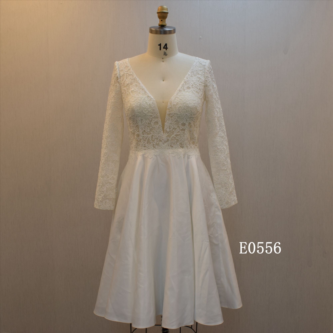 A Line Evening Dress Long Sleeves Wedding Dress Bridal Dress With Lace Applique