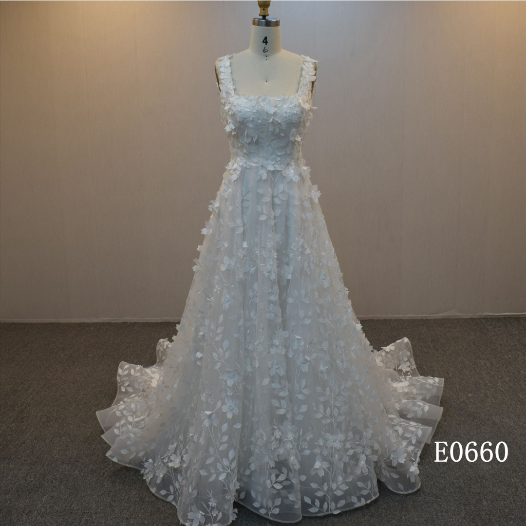 OEM Wholesale China fashionable wedding dresses  women bridal gowns