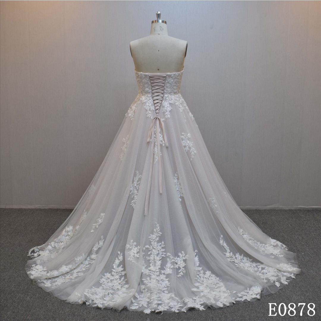Plus sizeA-line bridal dress guangzhou factory made elegant Applique bridal dress