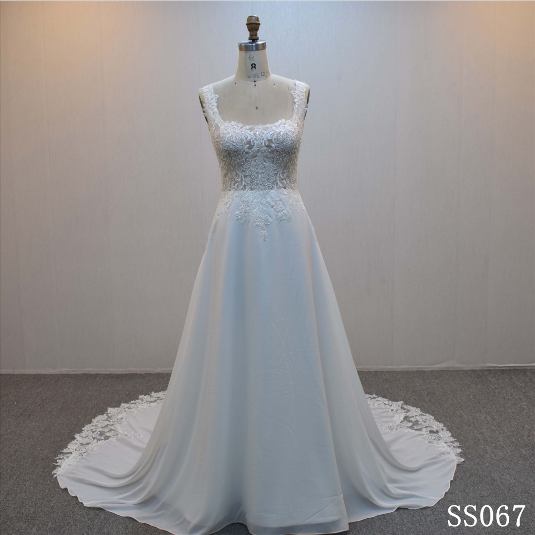 Plus size A-line bridal dress guangzhou factory made elegant Applique bridal dress