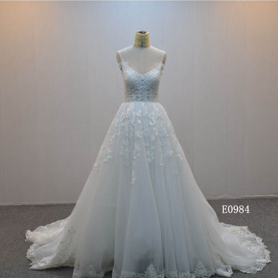 New design A-line bridal dress guangzhou factory made elegant Lace bridal dress