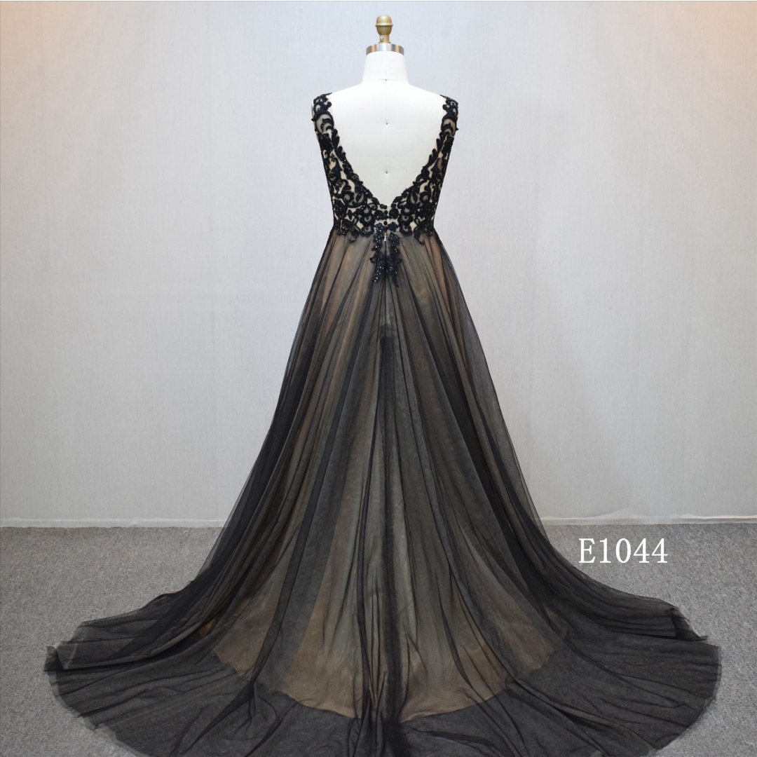Lastest design A-line bridal dress guangzhou factory made elegant Black Lace bridal dress