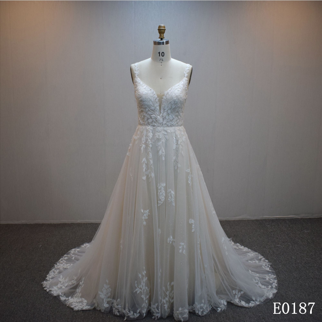 Lastest design A-line bridal dress guangzhou factory made elegant bridal dress