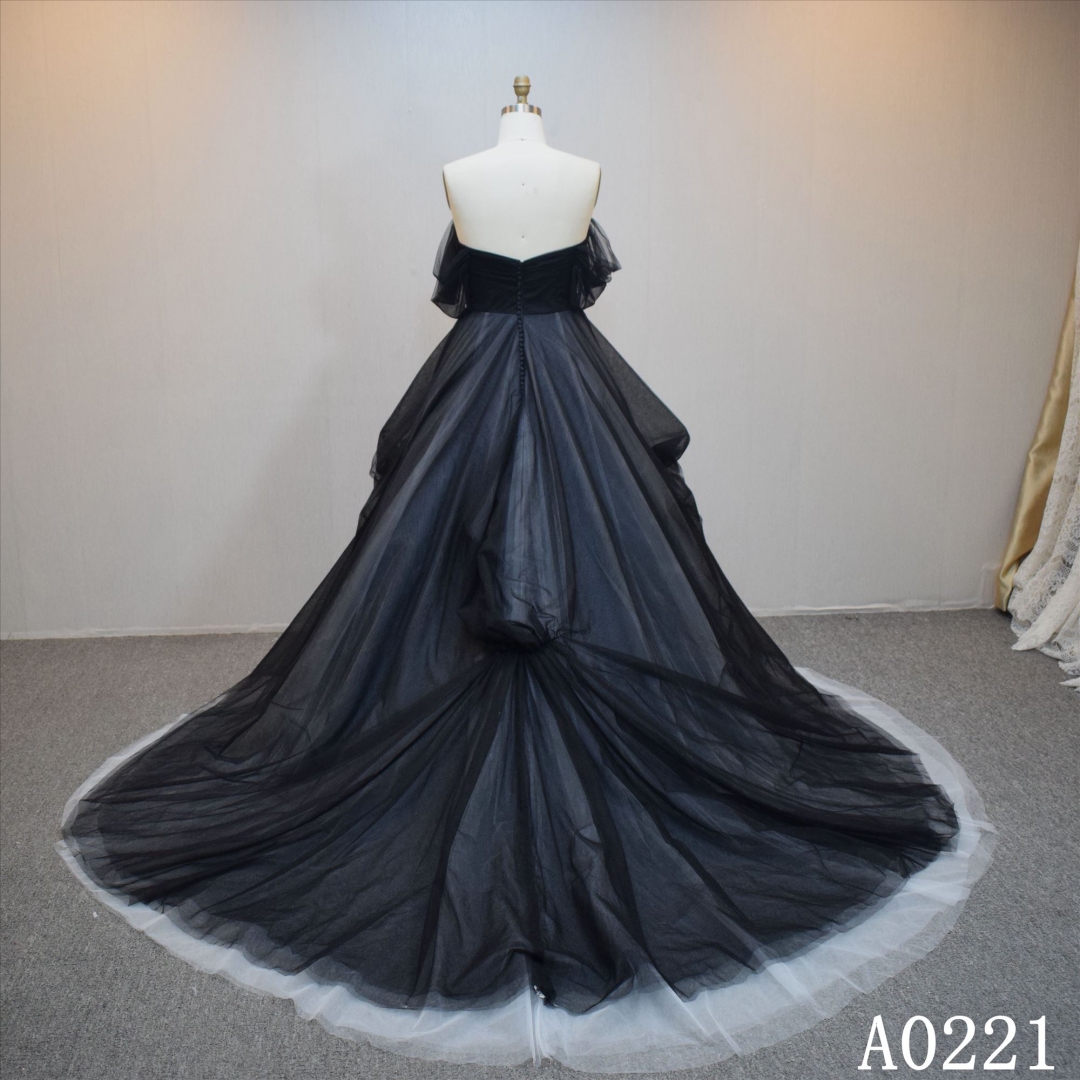 Lastest design A-line bridal dress guangzhou factory made elegant bridal dress