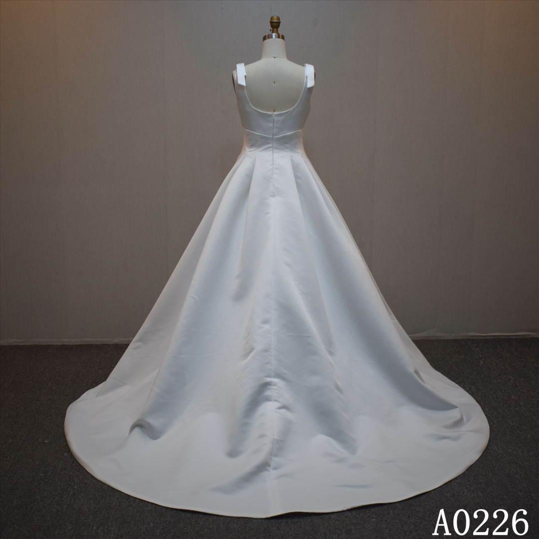 Lastest design  A-line bridal dress guangzhou factory made elegant bridal dress