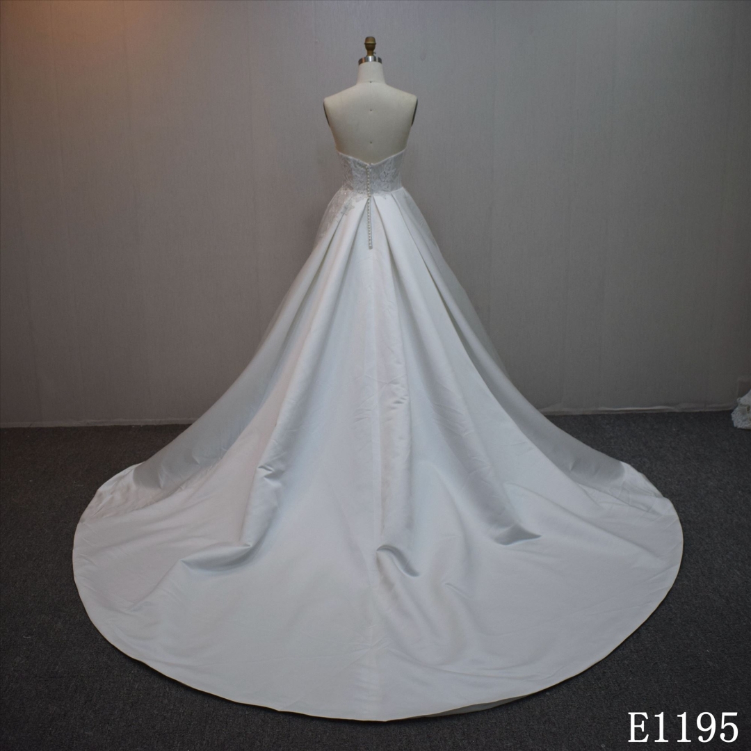 Lastest design  A-line bridal dress guangzhou factory made Lace bridal dress