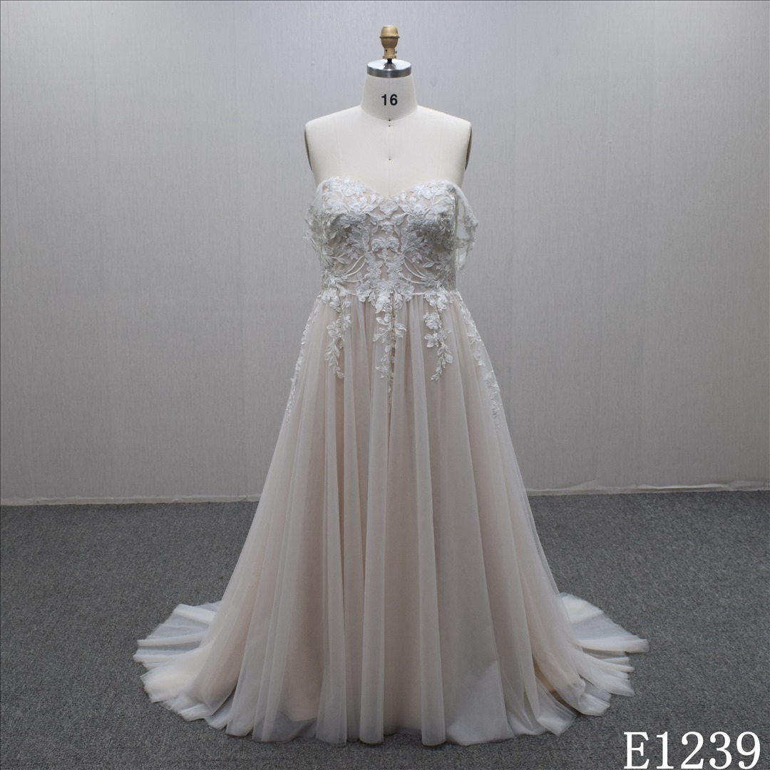 Factory Wholesale A-line off shoulder light blush flower lace  bridal  dress