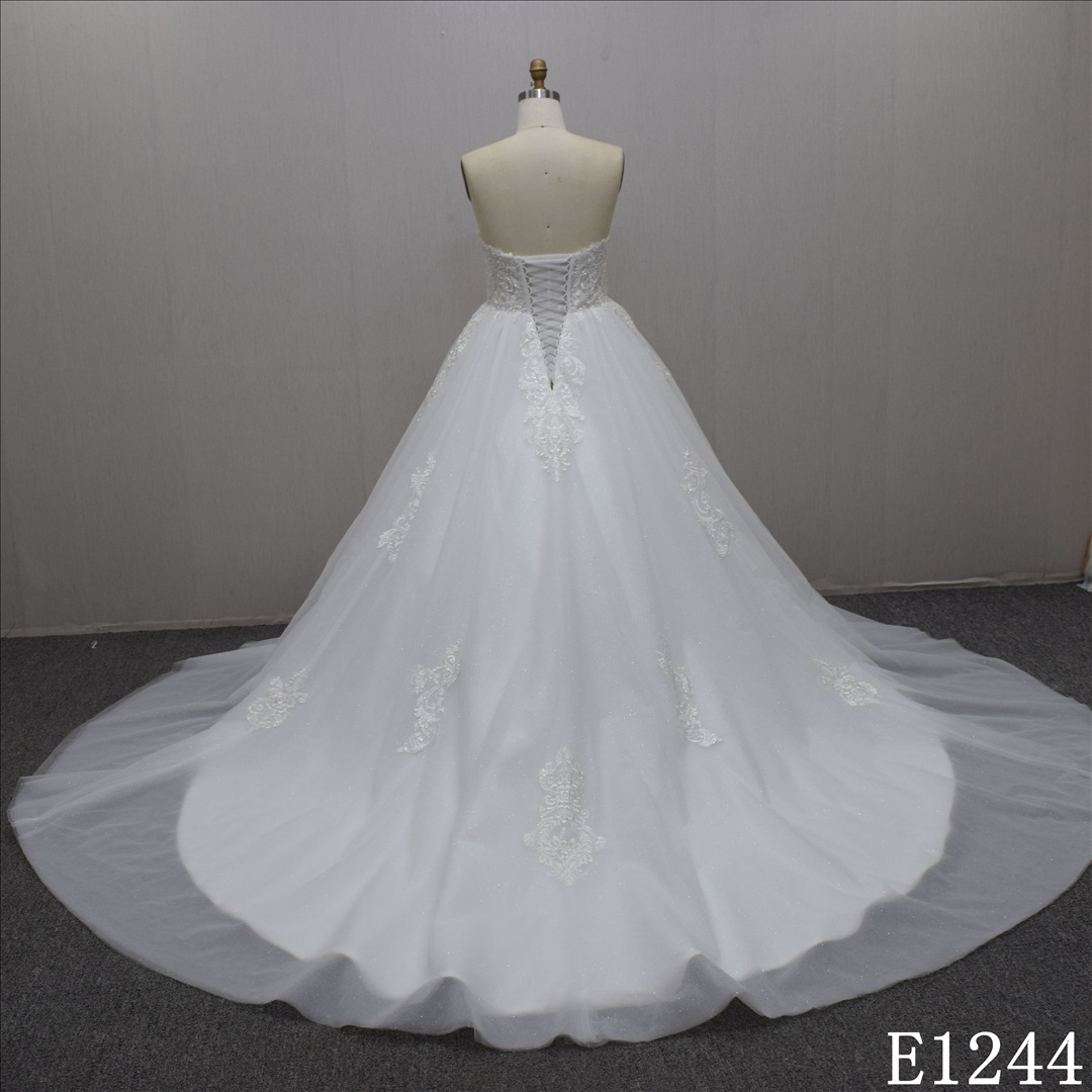 Luxury Ballgown Strapless neck  lace appliqued lace-up  long train wedding dress