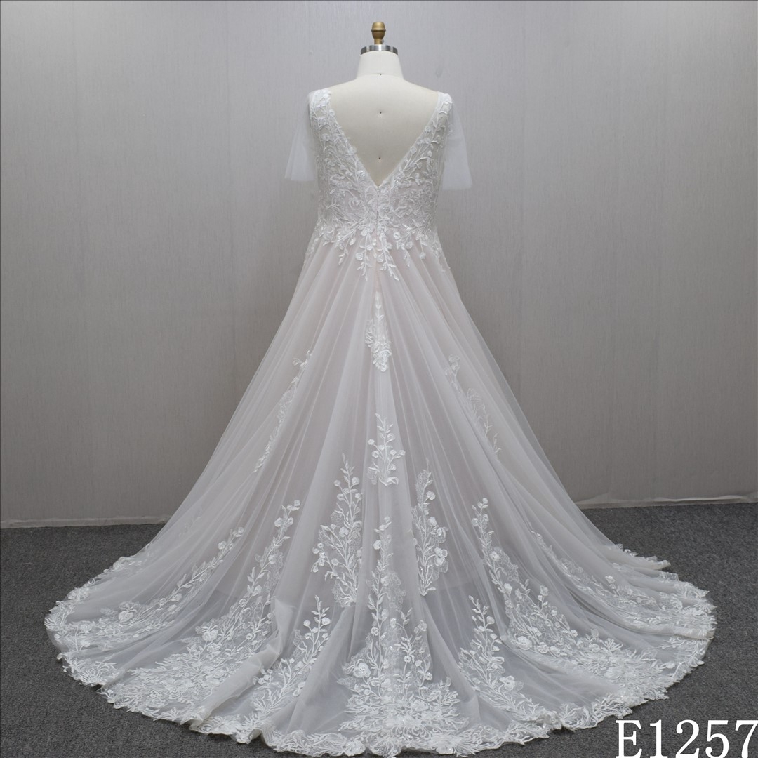 Factory sell  lovely A-line V-neck  light blush flower lace  bridal  dress