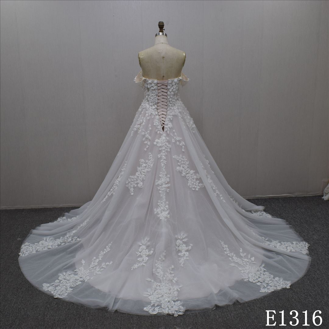 Summer Romantic  A-line sweetheart lace appliqued  bridal dress