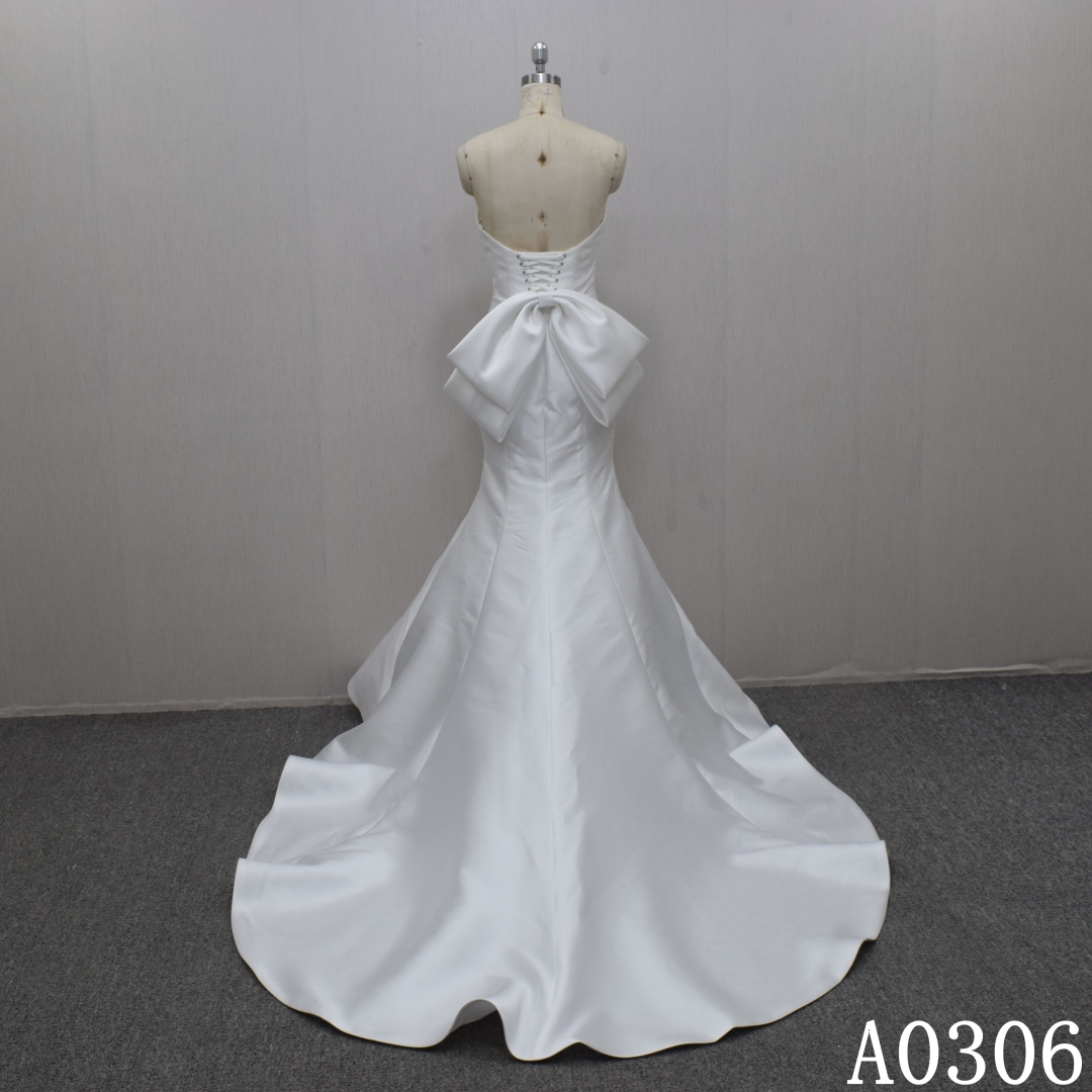Elegant and simple slim-fit wedding dress Guang Zhou Made