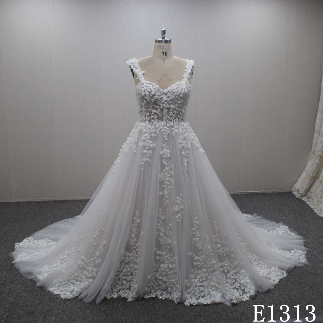 High Quality Elegant Lace Flower Wedding Dress Hand Make Wedding Dress