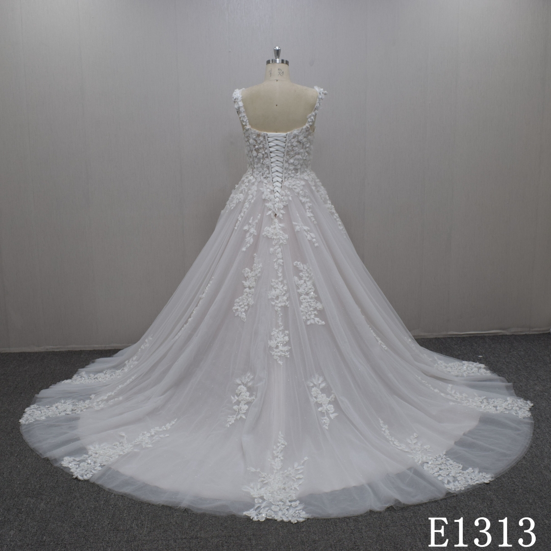 High Quality Elegant Lace Flower Wedding Dress Hand Make Wedding Dress