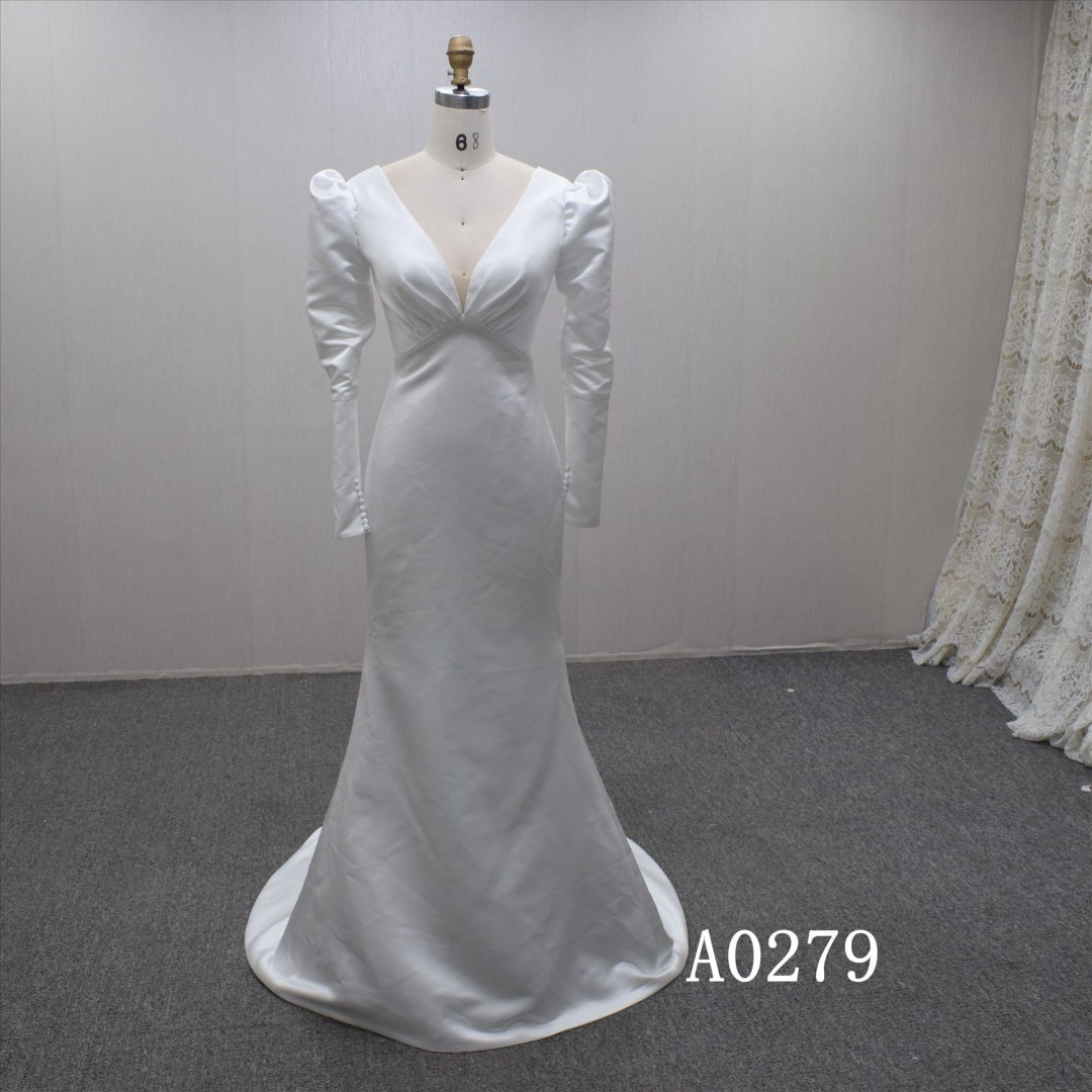 New Fashion Mild Long Sleeves V Neck Satin Hand Made Wedding Dress