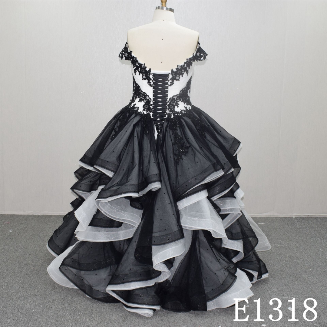Special Design Summer Off Shoulder Tulle Ball Gown Hand Made Wedding Dress
