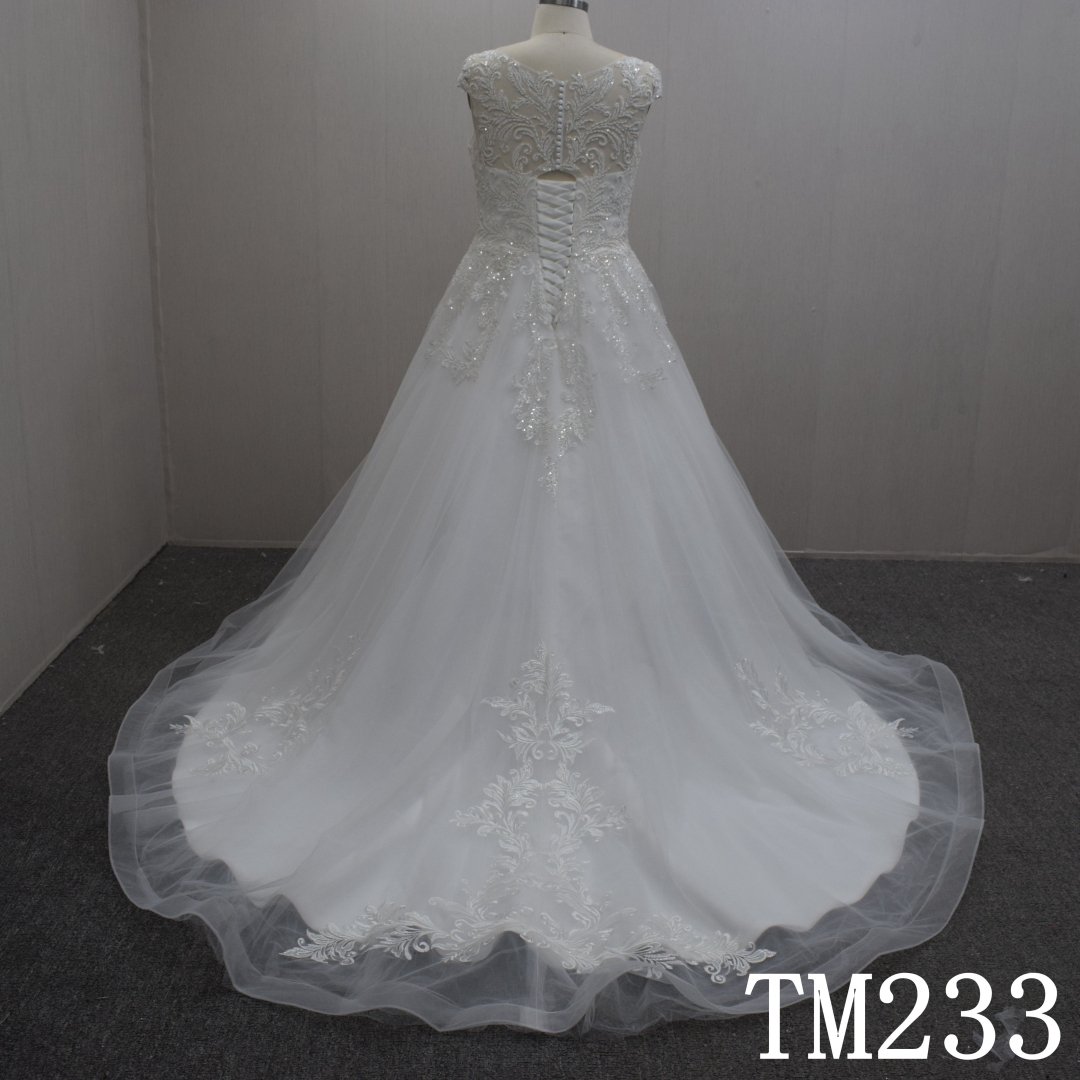Sparkly V-neck Lace Appliqued Sequins Tulle Hand Made wedding Dress