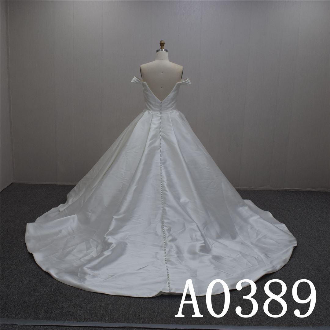 Sexy Summer Off Shoulder Ball Gown Backless Satin Hand Made Bridal Dress